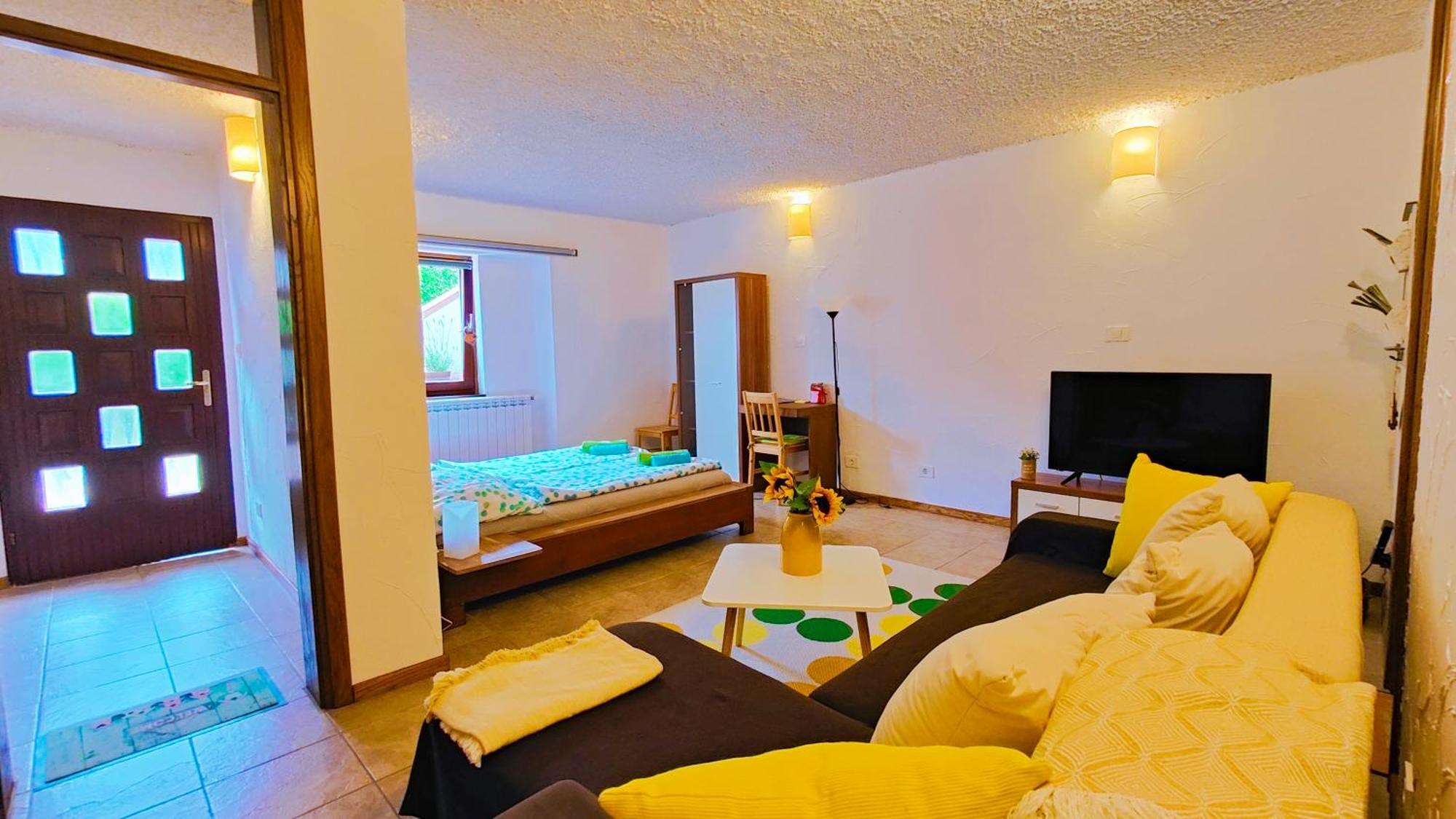 Soca Home Бовец Номер фото