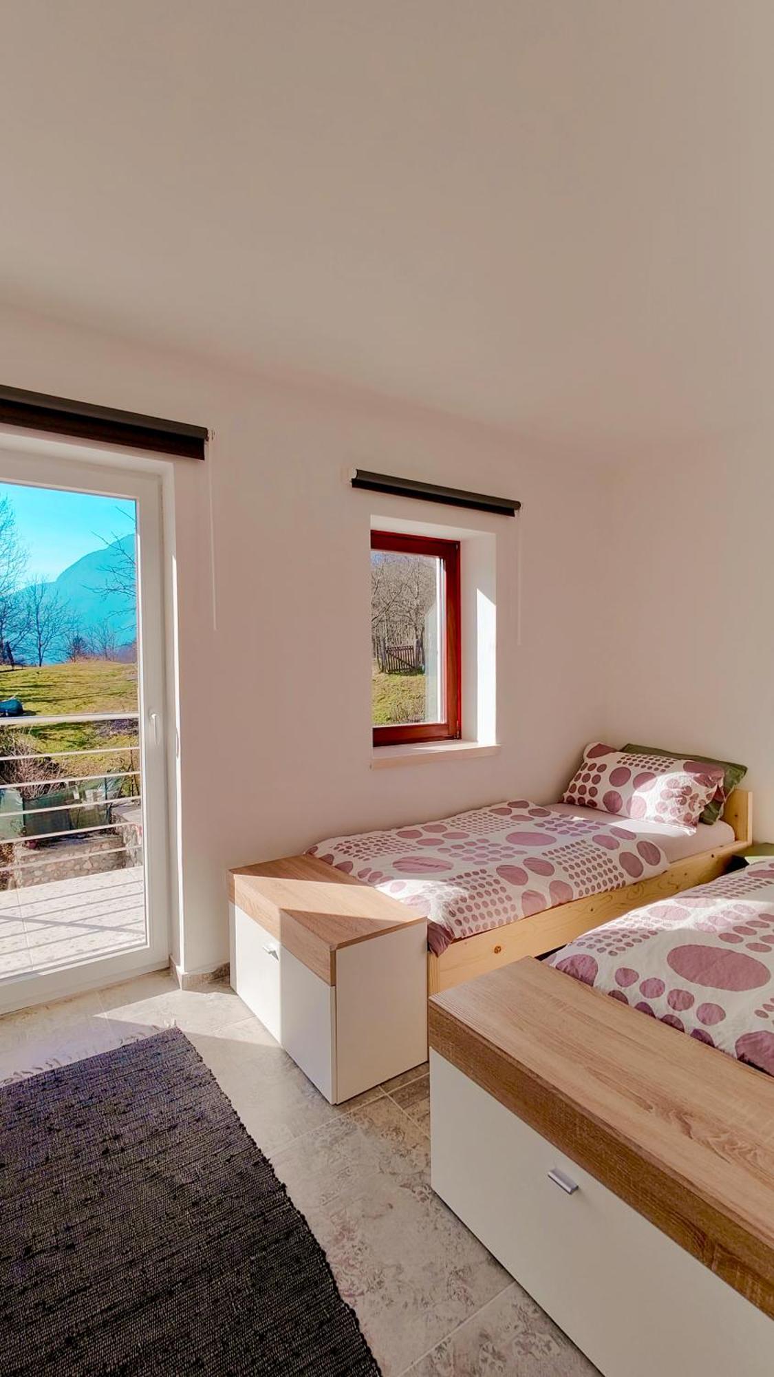 Soca Home Бовец Номер фото